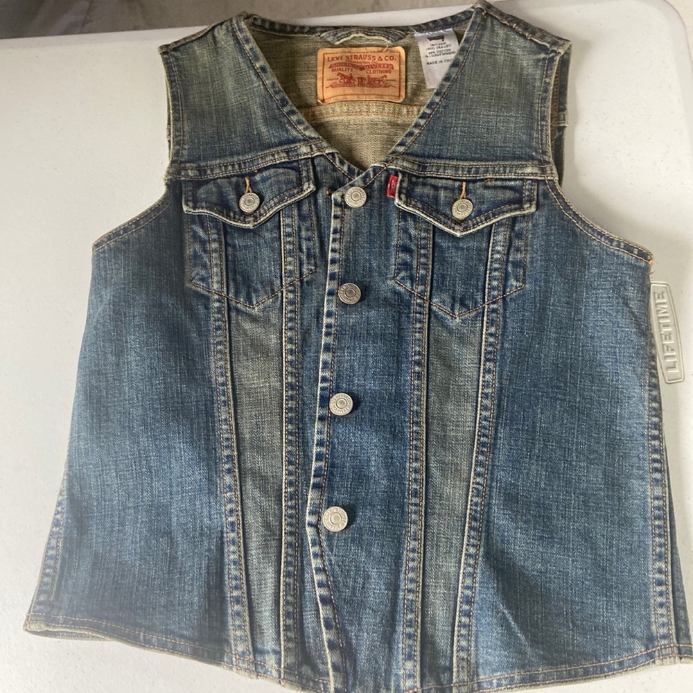 Levi’s dem jean vest